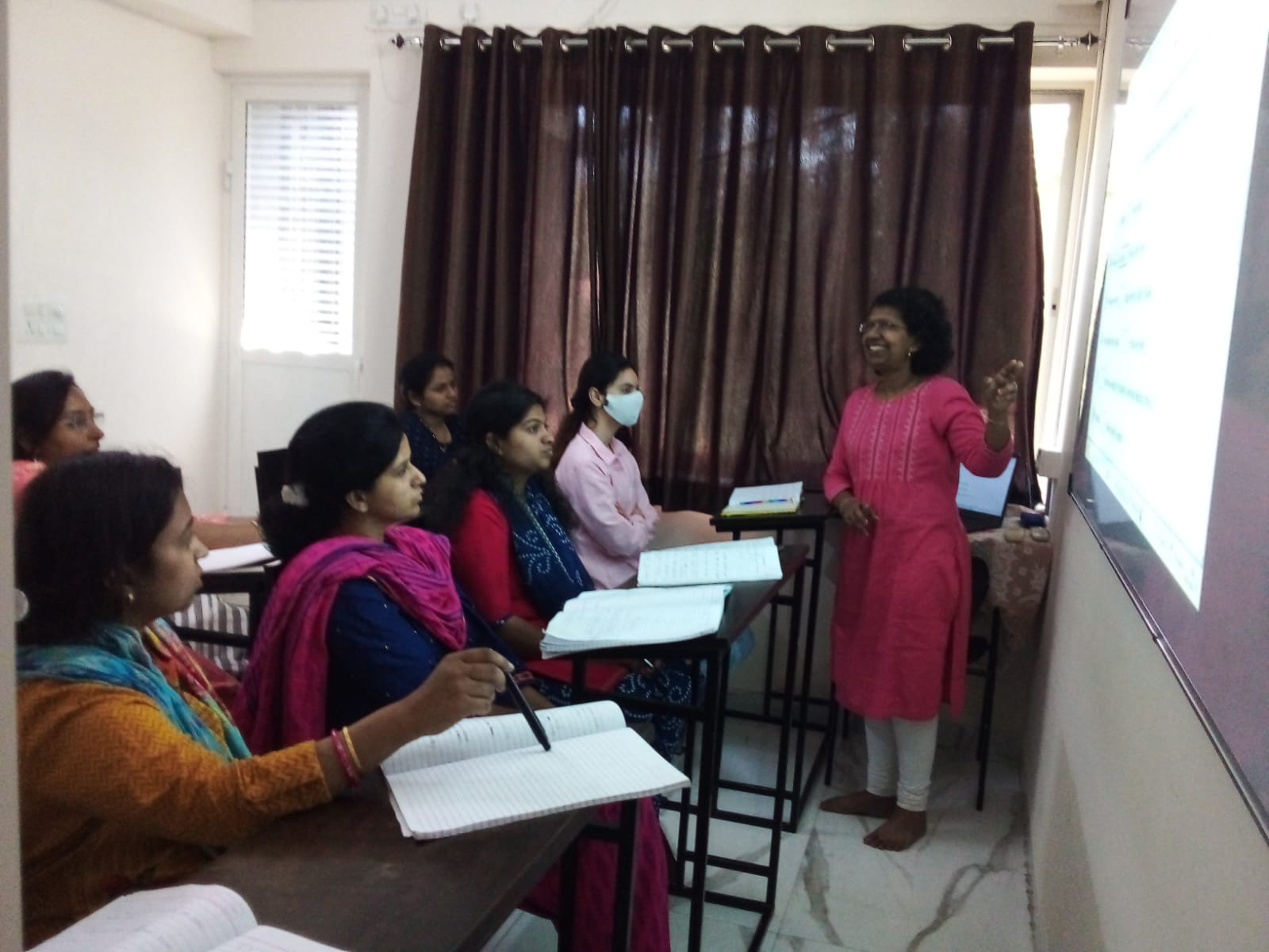 Spoken English Classes In Bavdhan